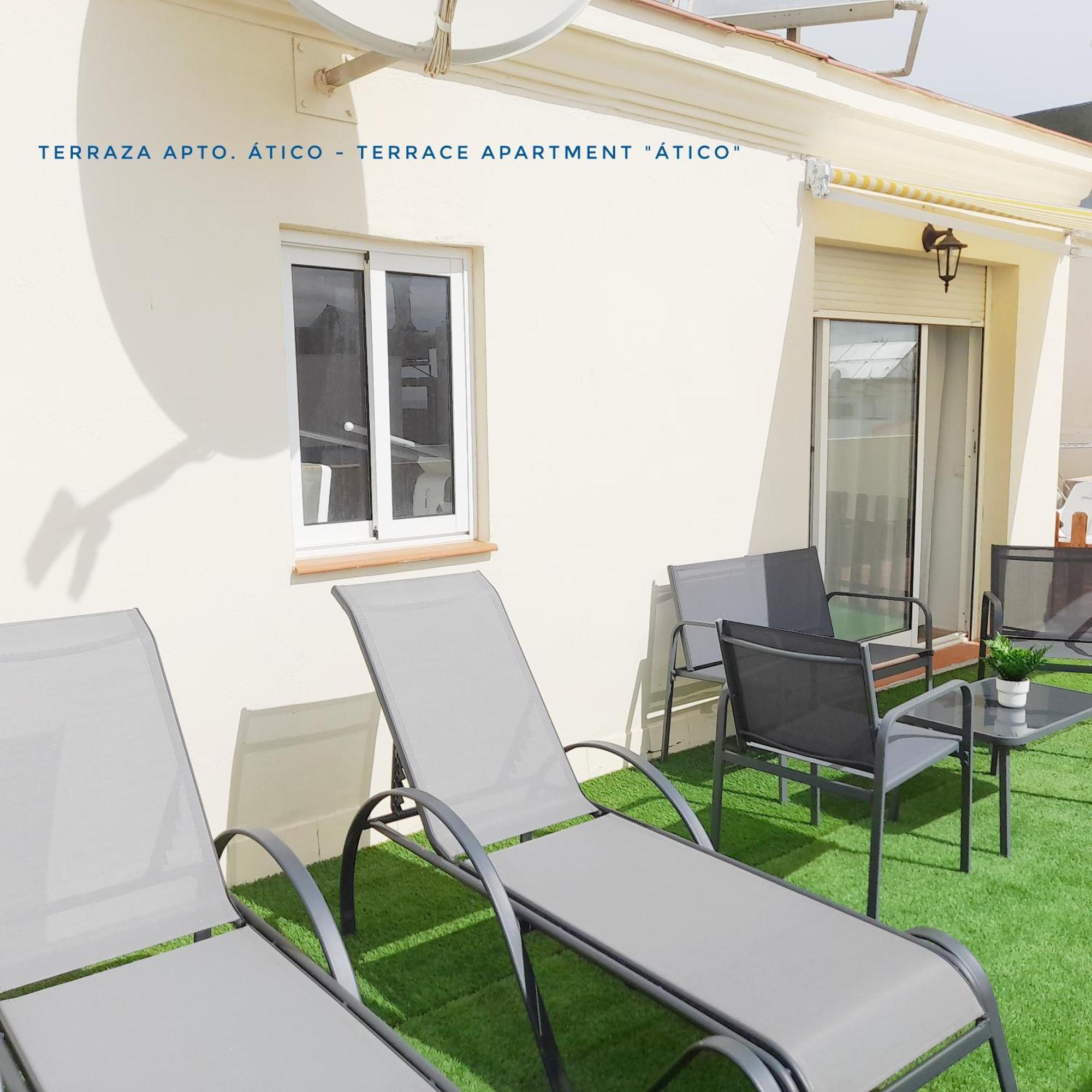 Apartamentos Vicenta Playa Carihuela Torremolinos Exterior photo