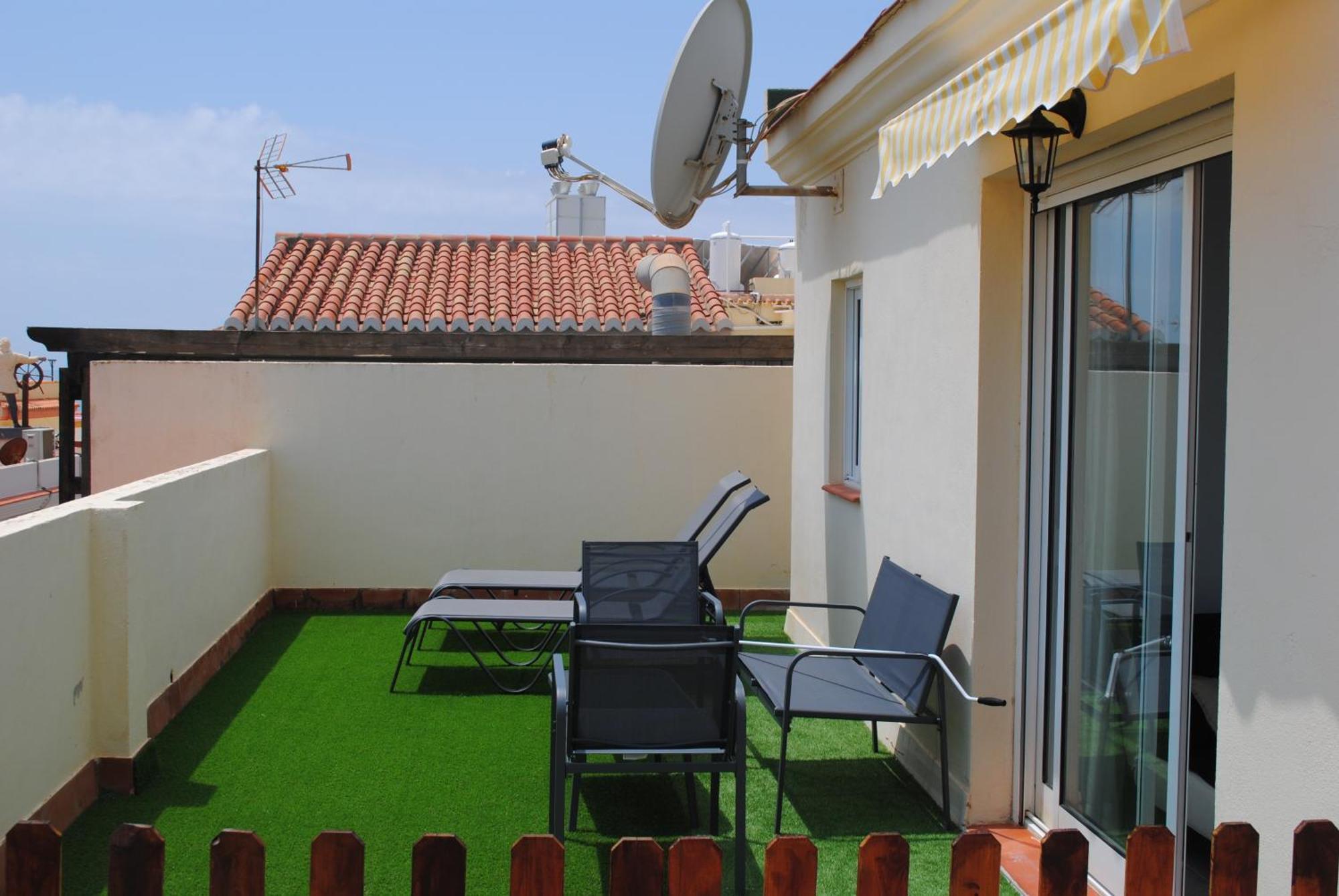 Apartamentos Vicenta Playa Carihuela Torremolinos Room photo