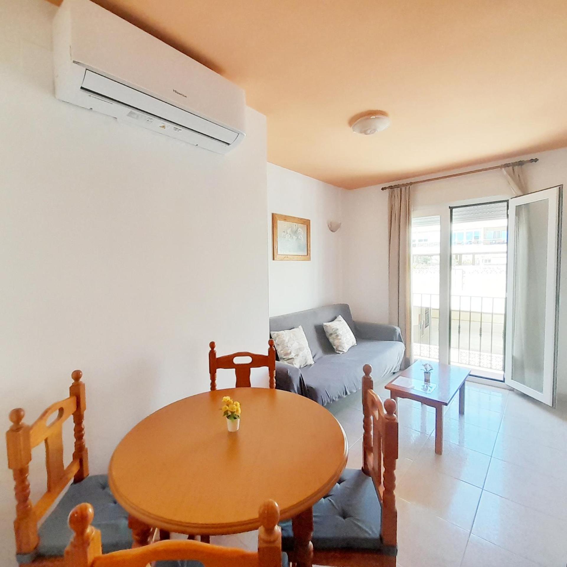 Apartamentos Vicenta Playa Carihuela Torremolinos Room photo